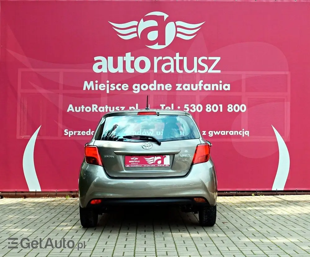 TOYOTA Yaris 