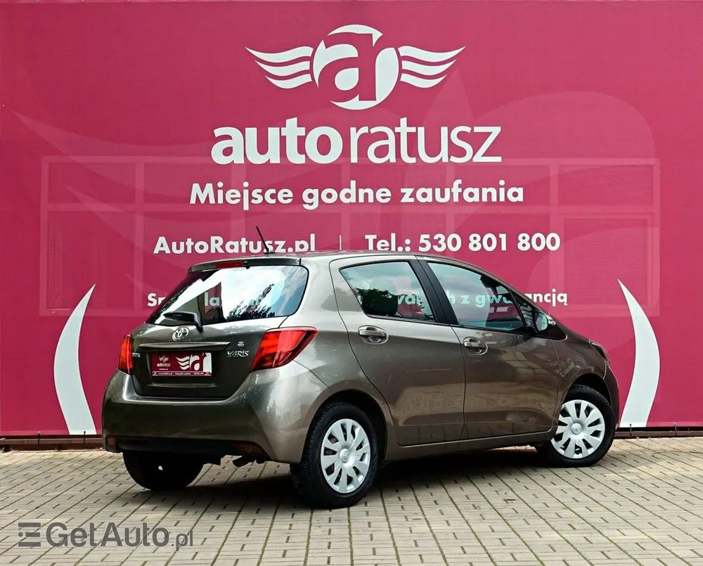 TOYOTA Yaris 