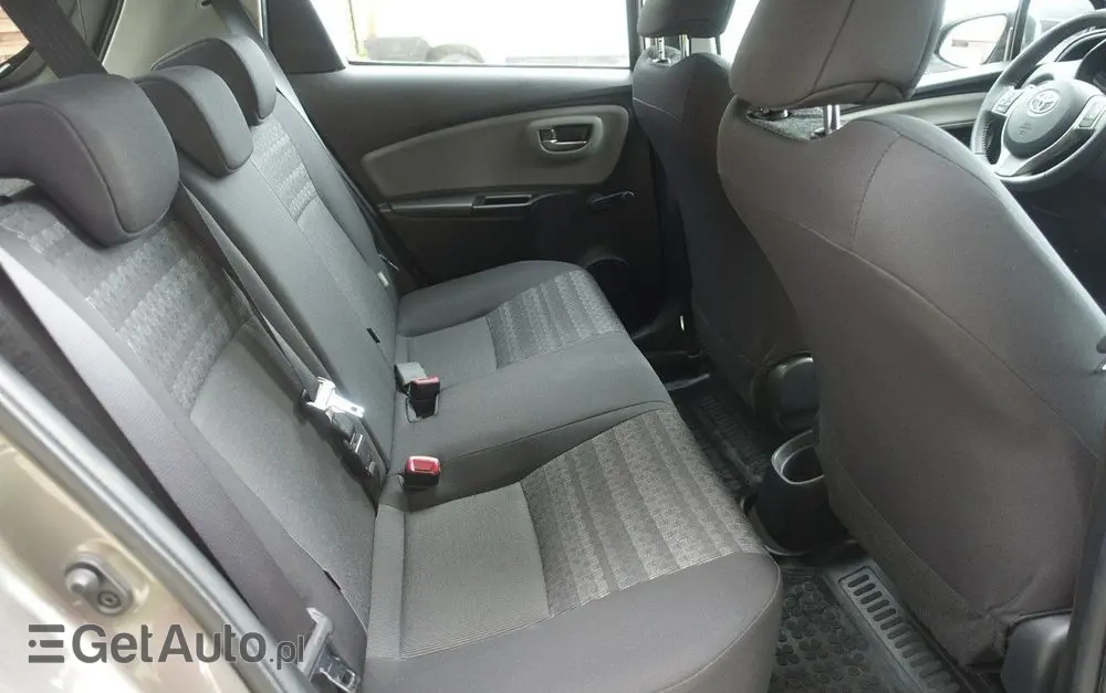 TOYOTA Yaris 