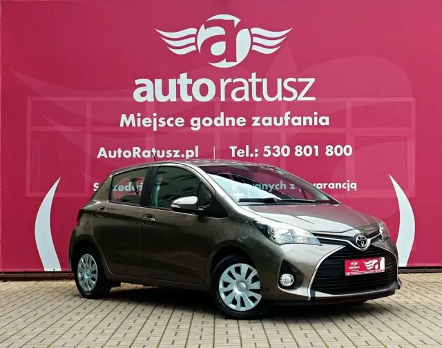 TOYOTA Yaris 