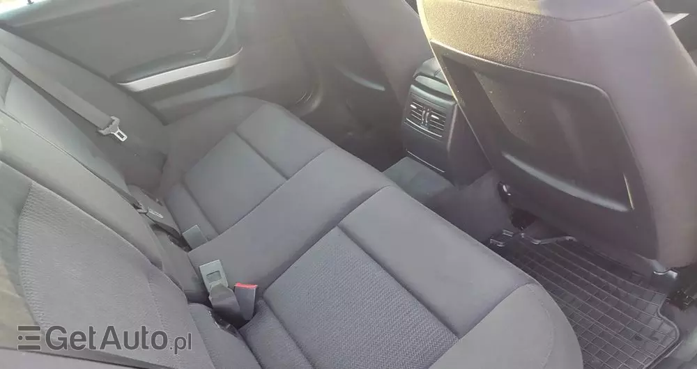 BMW Seria 3 318d