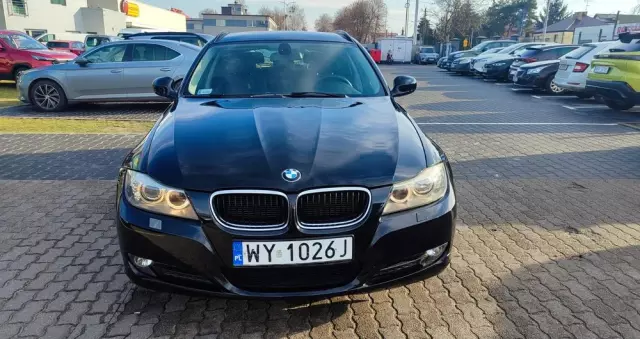 BMW Seria 3 318d