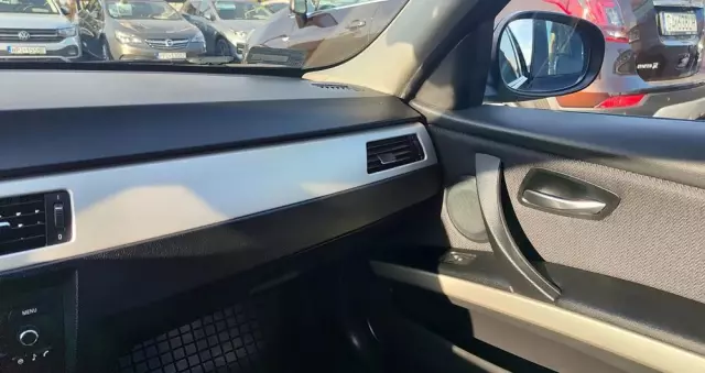 BMW Seria 3 318d