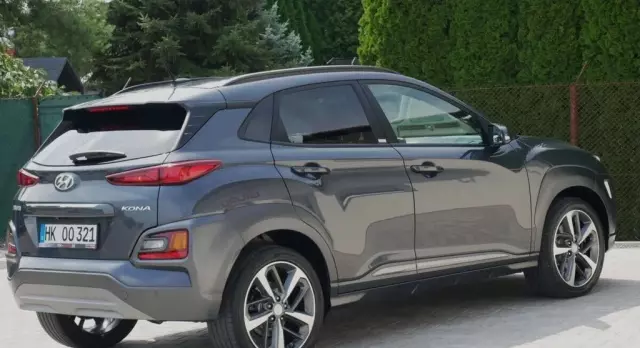 HYUNDAI Kona 