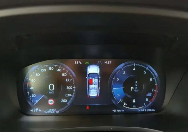 VOLVO V60 B3 B Geartronic Momentum Pro