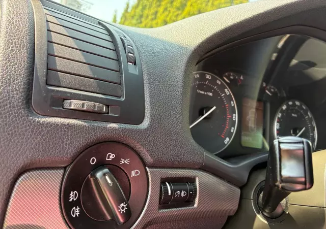 SKODA Octavia 1.9 TDI Ambiente DSG