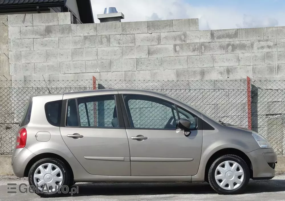 RENAULT Modus Grand 1.2 16V Authentique