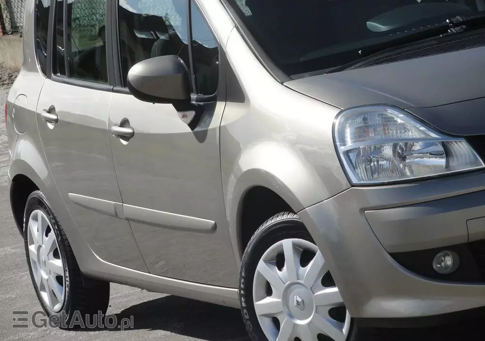 RENAULT Modus Grand 1.2 16V Authentique