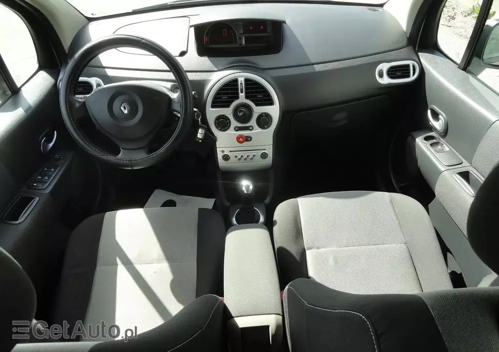 RENAULT Modus Grand 1.2 16V Authentique