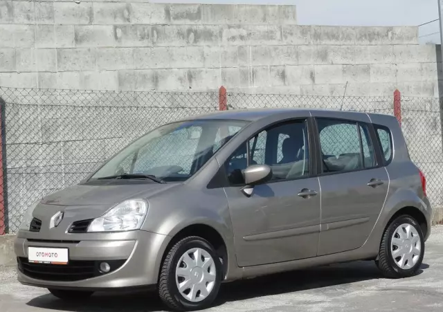 RENAULT Modus Grand 1.2 16V Authentique