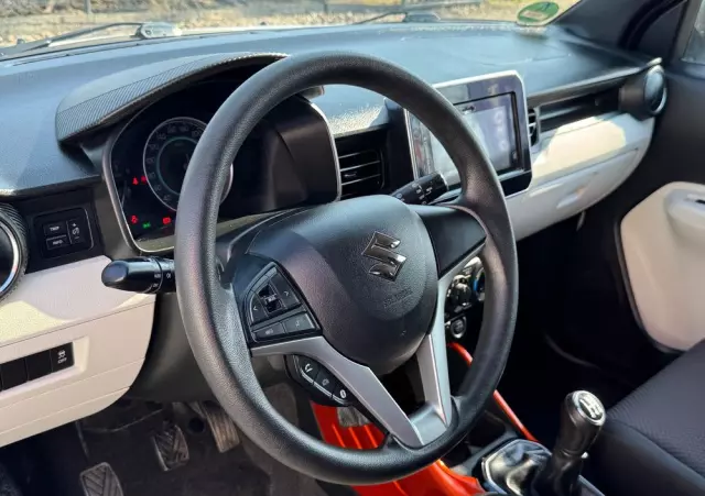 SUZUKI Ignis 
