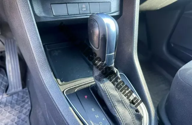 VOLKSWAGEN Caddy California 