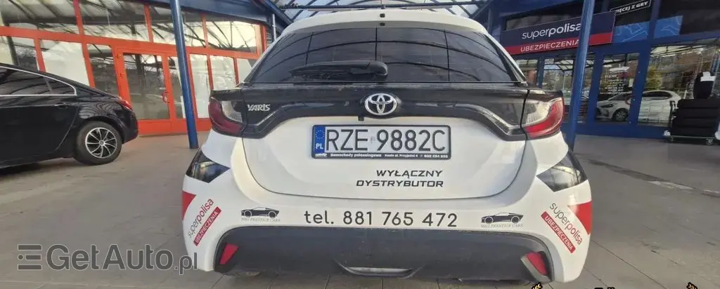 TOYOTA Yaris 