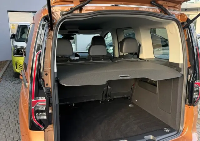 VOLKSWAGEN Caddy 2.0 TDI Style DSG