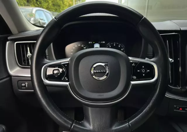 VOLVO XC 60 T5 Inscription