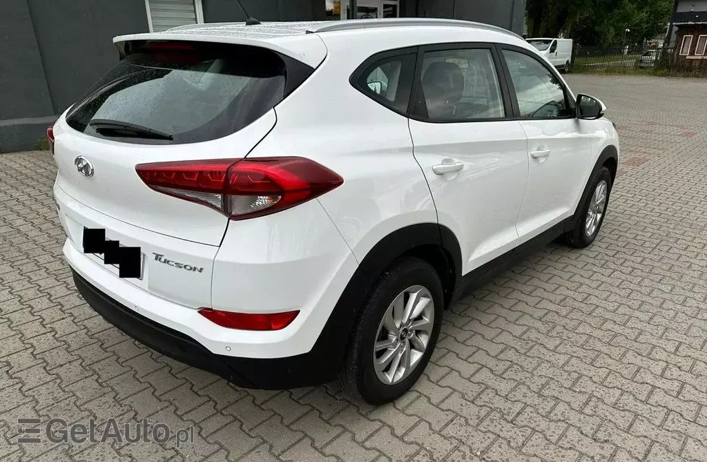 HYUNDAI Tucson 