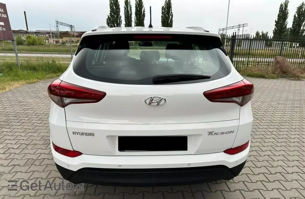 HYUNDAI Tucson 