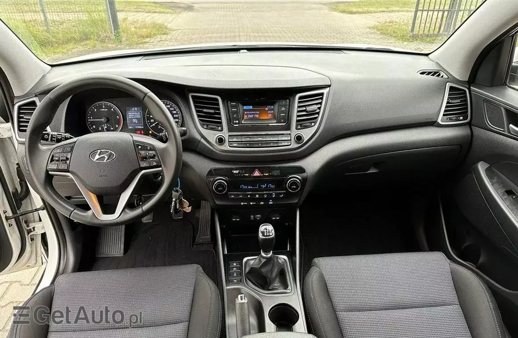 HYUNDAI Tucson 