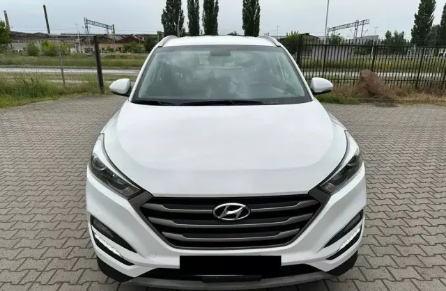 HYUNDAI Tucson 