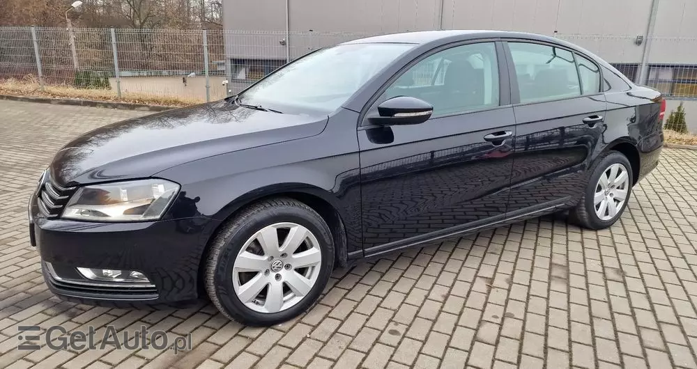 VOLKSWAGEN Passat 1.6 TDI BlueMotion Technology Business Edition