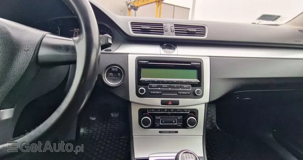 VOLKSWAGEN Passat 1.6 TDI BlueMotion Technology Business Edition