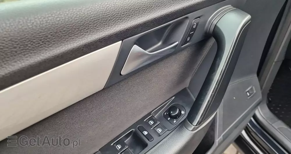 VOLKSWAGEN Passat 1.6 TDI BlueMotion Technology Business Edition