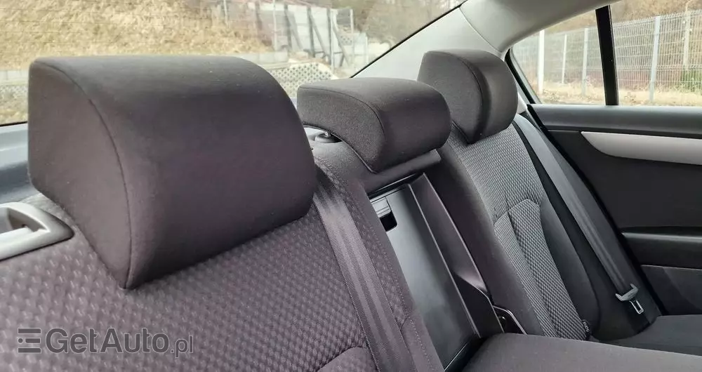 VOLKSWAGEN Passat 1.6 TDI BlueMotion Technology Business Edition