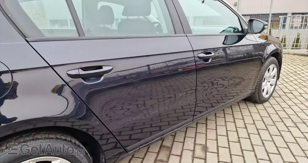 VOLKSWAGEN Passat 1.6 TDI BlueMotion Technology Business Edition