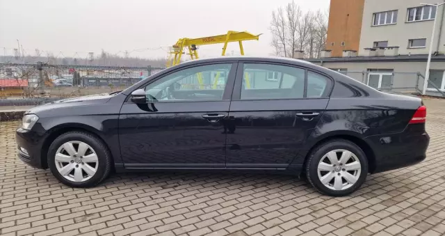 VOLKSWAGEN Passat 1.6 TDI BlueMotion Technology Business Edition