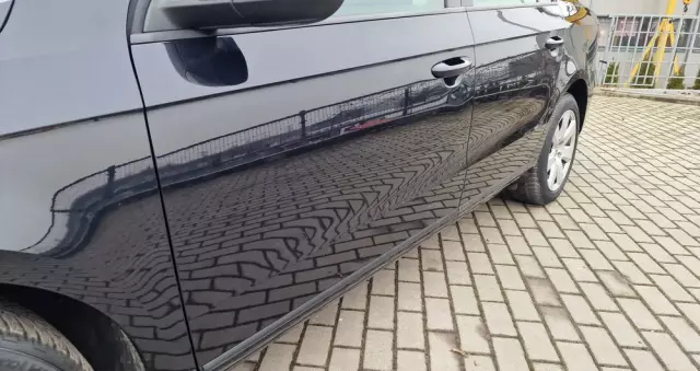 VOLKSWAGEN Passat 1.6 TDI BlueMotion Technology Business Edition