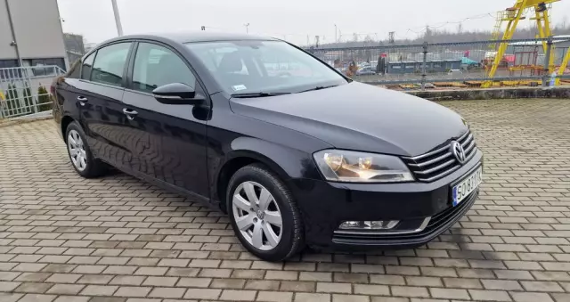 VOLKSWAGEN Passat 1.6 TDI BlueMotion Technology Business Edition