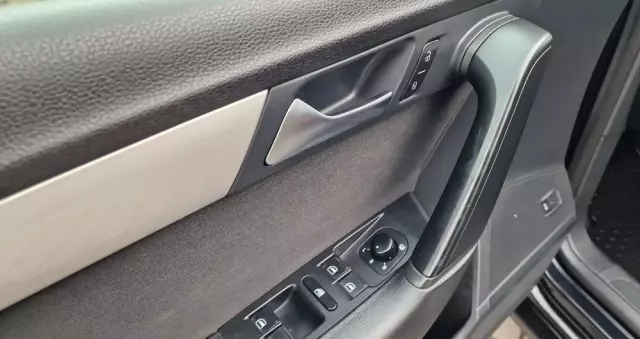 VOLKSWAGEN Passat 1.6 TDI BlueMotion Technology Business Edition