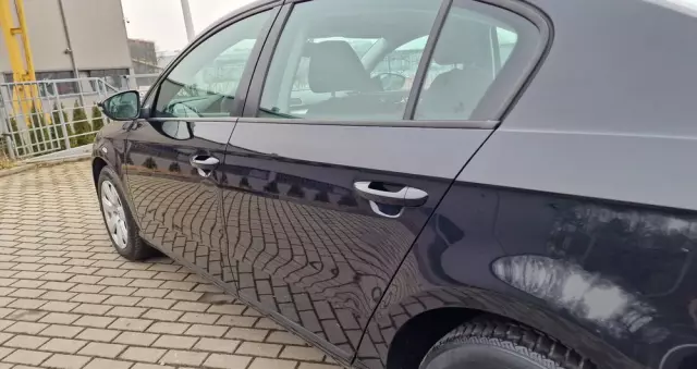 VOLKSWAGEN Passat 1.6 TDI BlueMotion Technology Business Edition