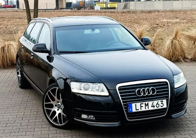 AUDI A6 