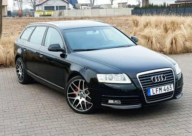 AUDI A6 