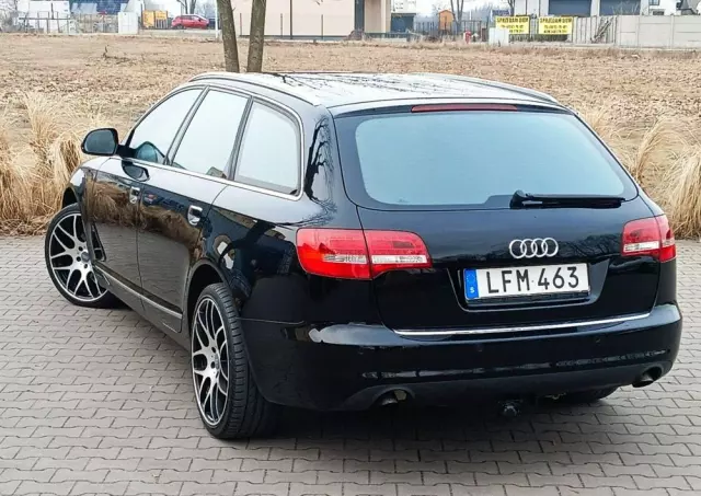 AUDI A6 