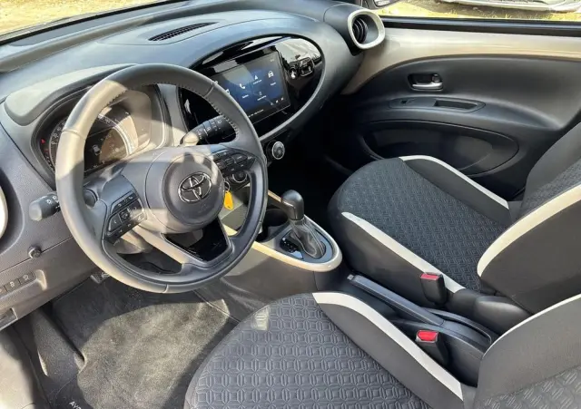 TOYOTA Aygo X 1.0 VVT-i Style CVT