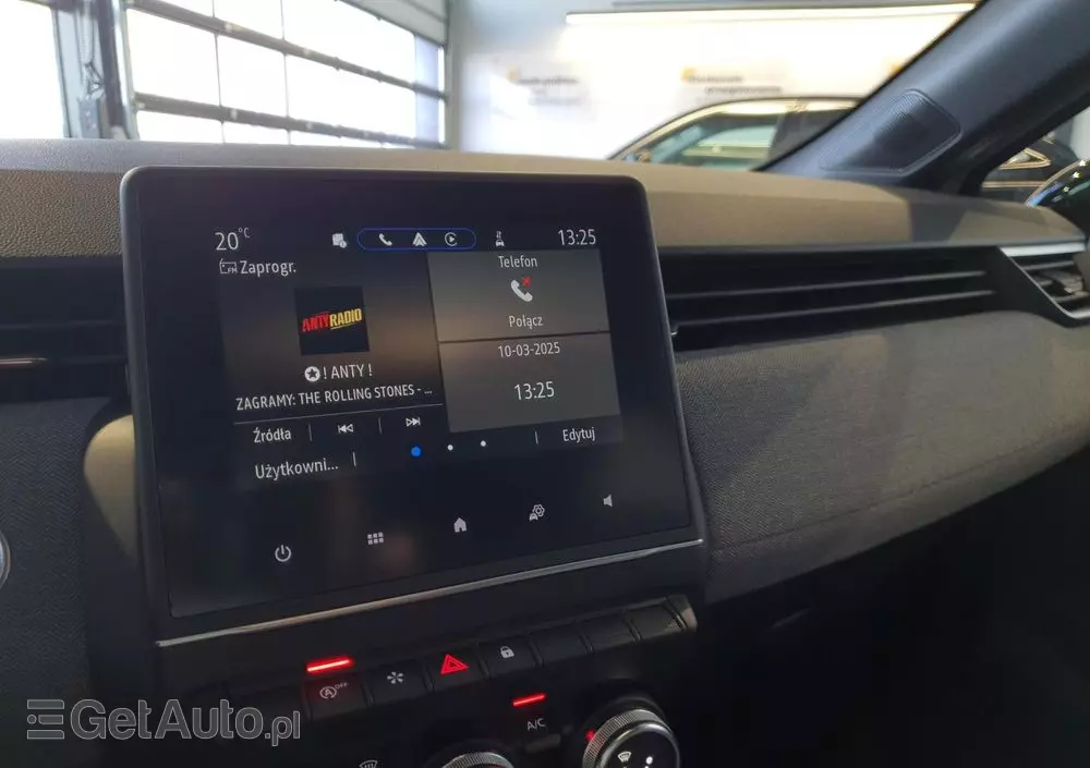 RENAULT Clio 1.0 TCe Techno