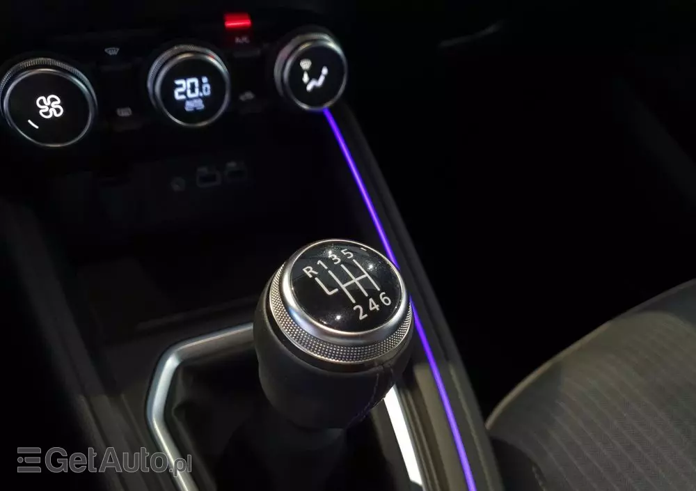 RENAULT Clio 1.0 TCe Techno