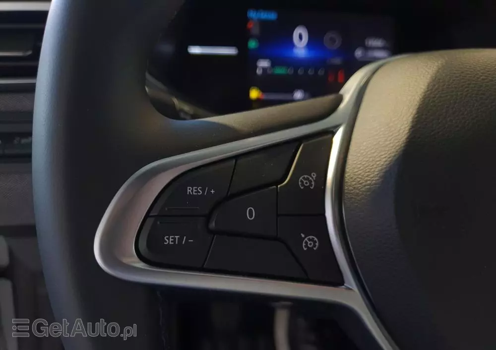 RENAULT Clio 1.0 TCe Techno