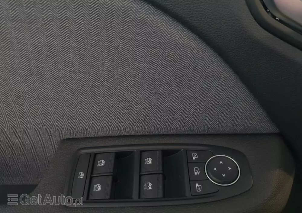 RENAULT Clio 1.0 TCe Techno