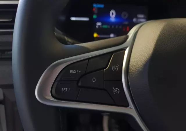 RENAULT Clio 1.0 TCe Techno