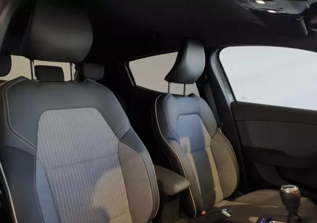 RENAULT Clio 1.0 TCe Techno