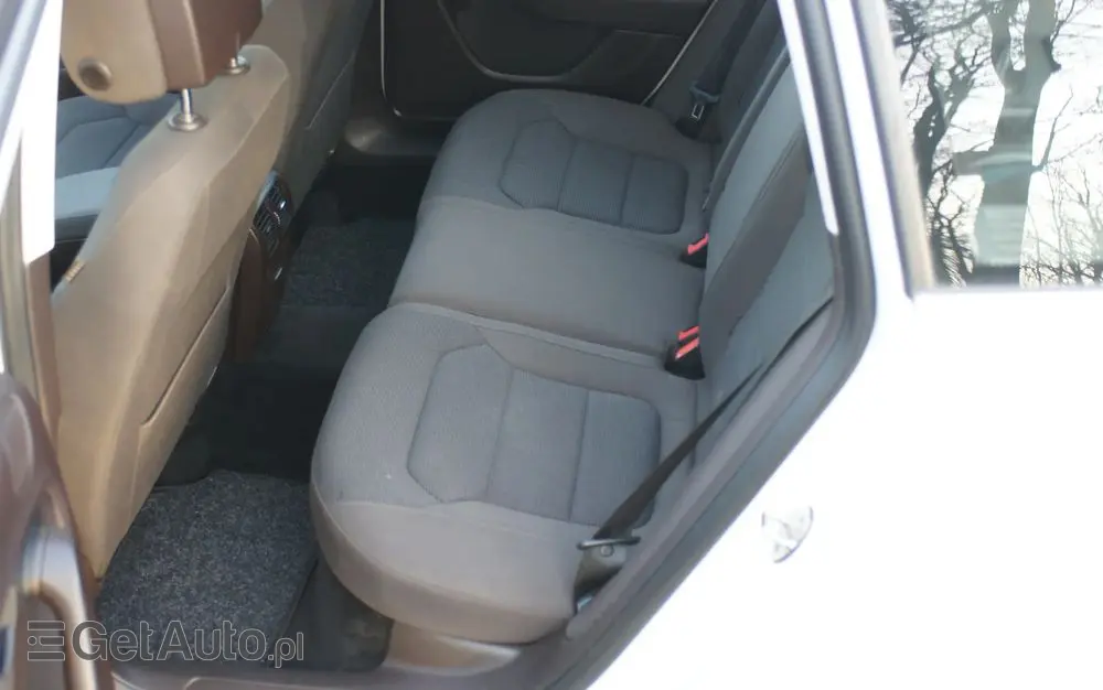 VOLKSWAGEN Passat 1.6 TDI Business Line