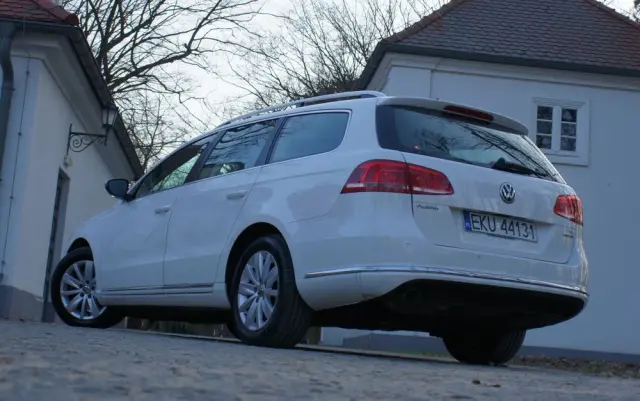 VOLKSWAGEN Passat 1.6 TDI Business Line