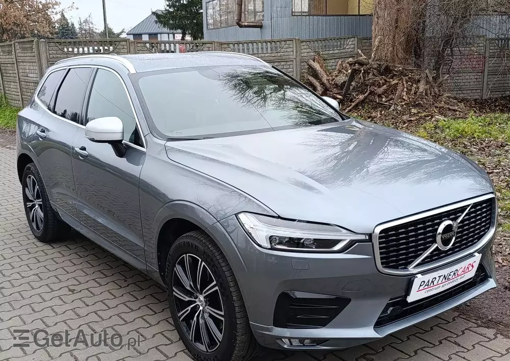 VOLVO XC 60 D4 AWD Geartronic RDesign