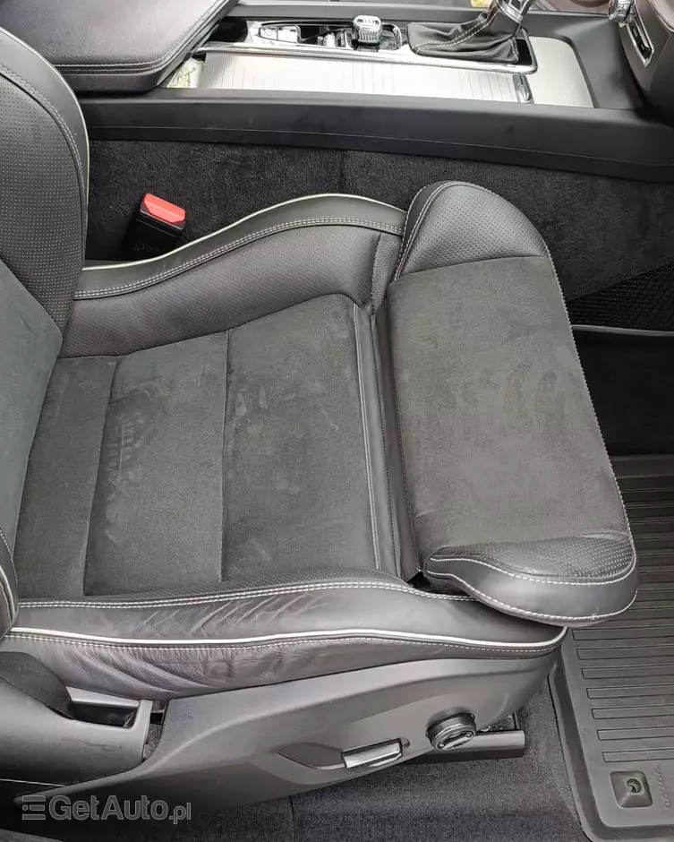 VOLVO XC 60 D4 AWD Geartronic RDesign