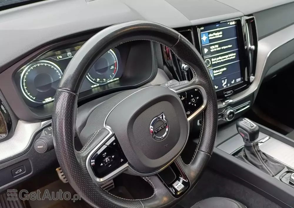 VOLVO XC 60 D4 AWD Geartronic RDesign