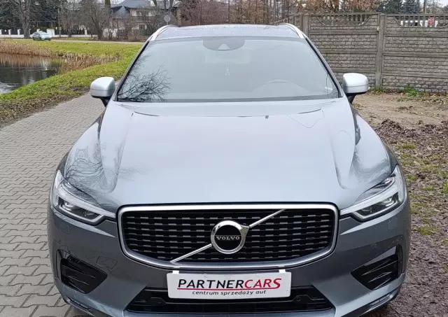 VOLVO XC 60 D4 AWD Geartronic RDesign
