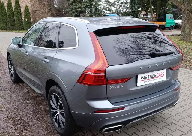 VOLVO XC 60 D4 AWD Geartronic RDesign